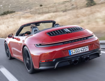 Porsche 911 Carrera 4 GTS Cabriolet [Worldwide] (992) '2024–pr.