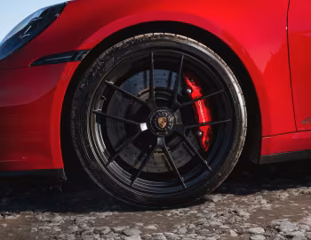 Porsche 911 Carrera 4 GTS Cabriolet [UK-spec] (992) '2024–pr.