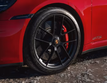 Porsche 911 Carrera 4 GTS Cabriolet [UK-spec] (992) '2024–pr.