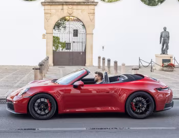 Porsche 911 Carrera 4 GTS Cabriolet [Worldwide] (992) '2024–pr.