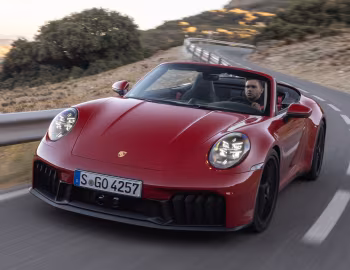 Porsche 911 Carrera 4 GTS Cabriolet [Worldwide] (992) '2024–pr.