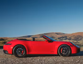 Porsche 911 Carrera 4 GTS Cabriolet [UK-spec] (992) '2024–pr.