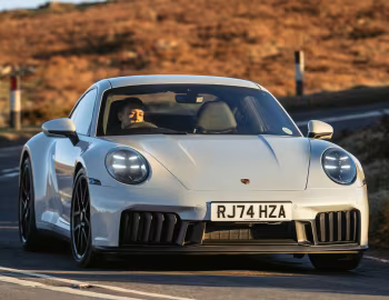 Porsche 911 Carrera GTS [UK-spec] (992) '2024–pr.