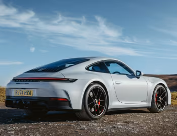 Porsche 911 Carrera GTS [UK-spec] (992) '2024–pr.