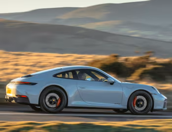 Porsche 911 Carrera GTS [UK-spec] (992) '2024–pr.