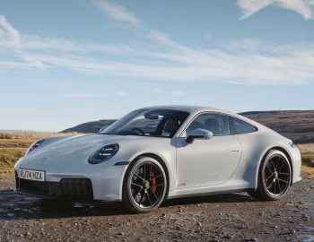 Porsche 911 Carrera GTS [UK-spec] (992) '2024–pr.