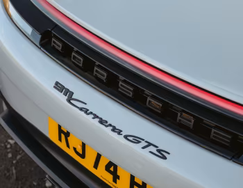 Porsche 911 Carrera GTS [UK-spec] (992) '2024–pr.