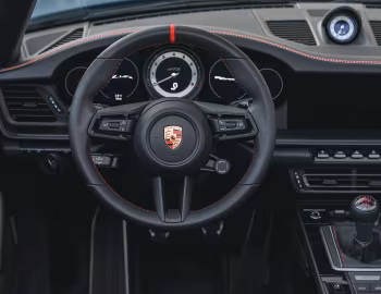Panel frontal 2023 Porsche 911 Carrera GTS Cabriolet "America Edition" [US-spec] (992) '2022–23
