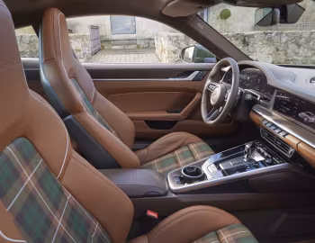 Interior Porsche 911 Carrera GTS "Cuarenta Edition" [Spain] (992) '2024