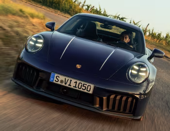 Porsche 911 Carrera GTS "Ferragamo Edition" [Italy] (992) '2025
