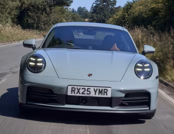 Porsche 911 Carrera S [UK-spec] (992) '2025–pr.