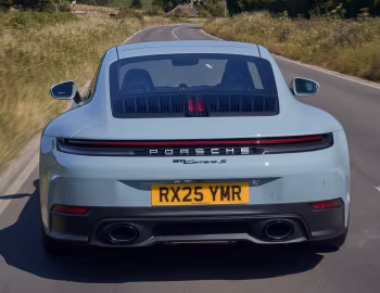 Porsche 911 Carrera S [UK-spec] (992) '2025–pr.