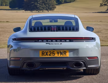 Porsche 911 Carrera S [UK-spec] (992) '2025–pr.