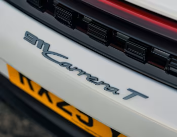 Porsche 911 Carrera T [UK-spec] (992) '2025–pr.