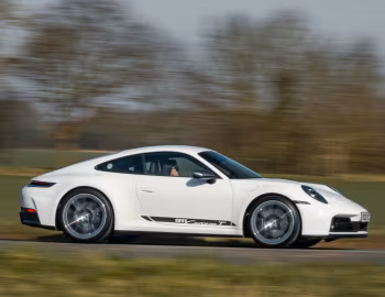 Porsche 911 Carrera T [UK-spec] (992) '2025–pr.