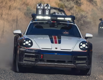 2023–24 Porsche 911 Dakar Rallye Design Package [North America] (992) '2023–24