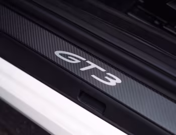 Porsche 911 GT3 [UK-spec] (992) '2025–pr.