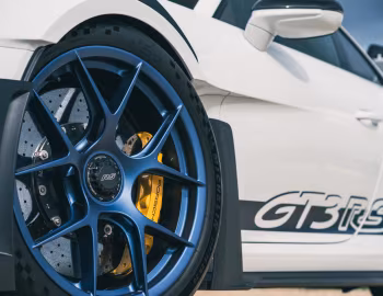 Porsche 911 GT3 RS Weissach Package [UK-spec] (992) '2023–pr.