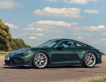 Porsche 911 GT3 Touring [UK-spec] (992) '2025–pr.