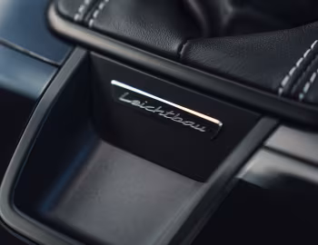 Porsche 911 GT3 Touring [UK-spec] (992) '2025–pr.