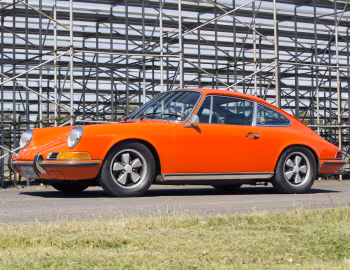 1970–71 Porsche 911 S 2.2 Coupe [North America] (911) '1969–71