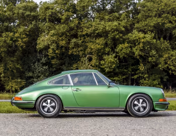 Porsche 911 S 2.4 Coupe [UK-spec] (911) '1971–73