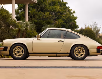 1976 Porsche 911 S 2.7 Coupe Signature Edition [North America] '1975–76