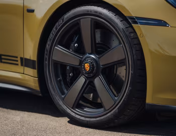 Porsche 911 "Spirit 70" [UK-spec] (992) '2025