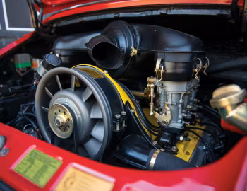 Bajo el capó 1969 Porsche 911 T 2.0 Coupe [North America] (911) '1968–69
