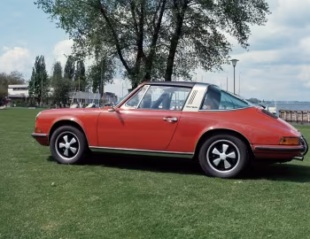Porsche 911 T 2.4 Targa [Worldwide] (911) '1971–73