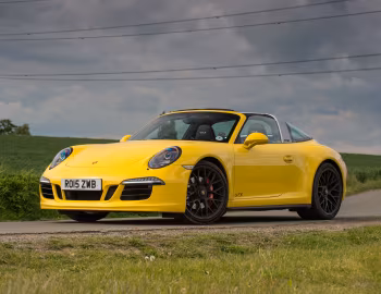 Porsche 911 Targa 4 GTS [UK-spec] (991) '2015–17