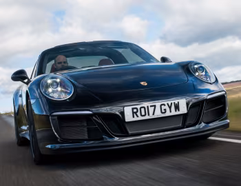 Porsche 911 Targa 4 GTS [UK-spec] (991) '2017–19