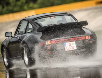 Porsche 911 Turbo 3.3 Coupe [Worldwide] (930) '1984–07.1989