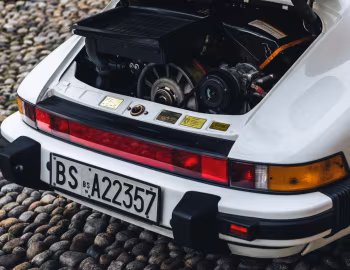 Bajo el capó Porsche 911 Turbo 3.3 Targa [Worldwide] (930) '03.1987–89