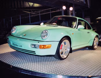 Porsche 911 Turbo 3.6 Coupe [UK-spec] (964) '1992–93