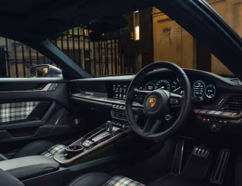Intérieur Porsche 911 Turbo "50 Jahre" with Heritage Design Package 50 Years Turbo [UK-spec] (992) '2025