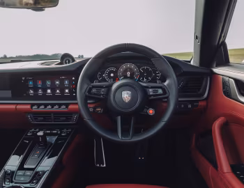 Panel frontal Porsche 911 Turbo S Cabriolet [UK-spec] (992) '2026