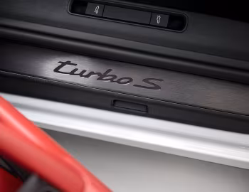 Interior Porsche 911 Turbo S Cabriolet [Worldwide] (992) '2025–pr.