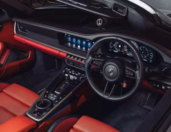 Interior Porsche 911 Turbo S Cabriolet [UK-spec] (992) '2026