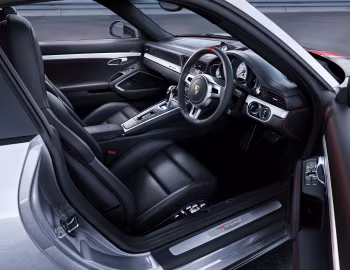 Interior Porsche 911 Turbo S Coupe "SG50 Custom-built for Singapore" [Singapore] (991) '2015