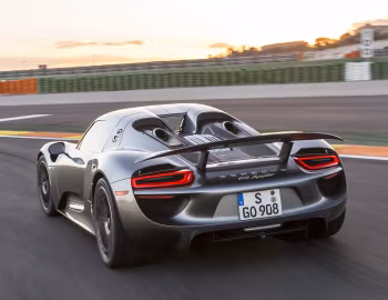 2015 Porsche 918 Spyder [North America] '2014–15