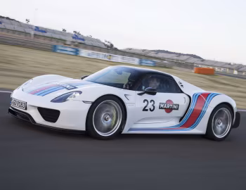 Porsche 918 Spyder "Weissach Package" in Martini Racing livery '2014–15