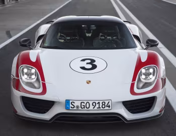Porsche 918 Spyder "Weissach Package" in Salzburg Racing livery '2014–15