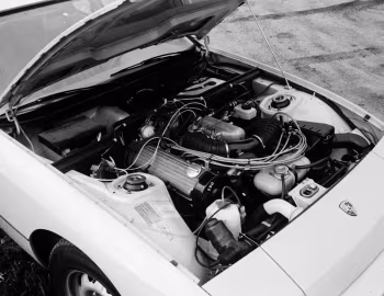 Bajo el capó 1977–82 Porsche 924 [North America] '1976–82