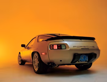 1984–86 Porsche 928 S [North America] '1983–86
