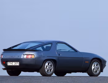 Porsche 928 S [Worldwide] '04.1980–08.1986