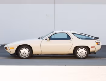 1984–86 Porsche 928 S [North America] '1983–86