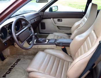 Interior 1983–89 Porsche 944 [North America] '1982–89