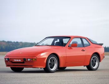 Porsche 944 Coupe 2.5 [Worldwide] '1982–87