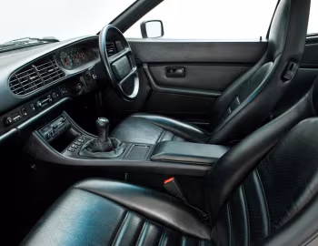 Interior Porsche 944 Turbo [UK-spec] '1985–91